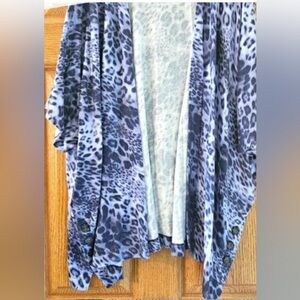 Susan Graver Weekend Leopard Animal Print Kimono Style Open Flowy Cardigan